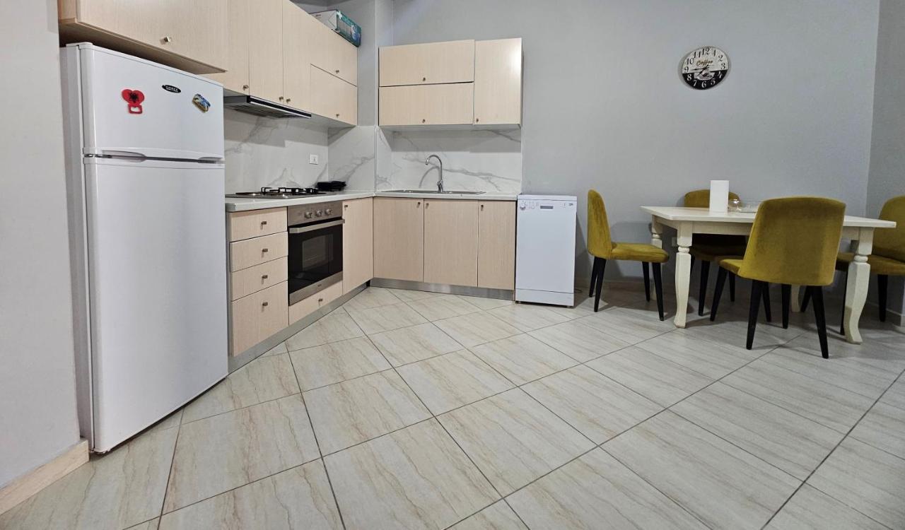 Pleasing Place With Free Parking On Site In Tirana Komuna E Parisit Buitenkant foto